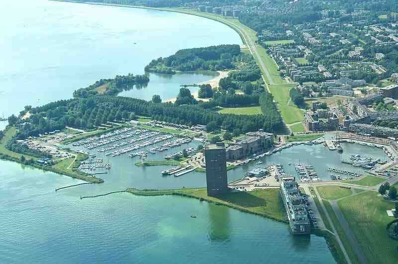 De haven in Almere
