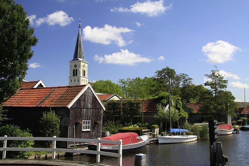 Het idylisch gelegen Oosthem in de gemeente  Sudwest-Frysl&acirc;n