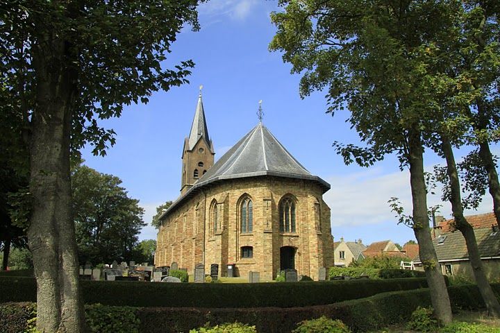 De kerk in Wijnaldum - Foto Jan Dijkstra