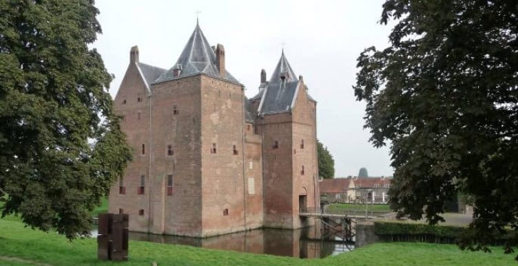 Slot Loevestein in Poederoyen