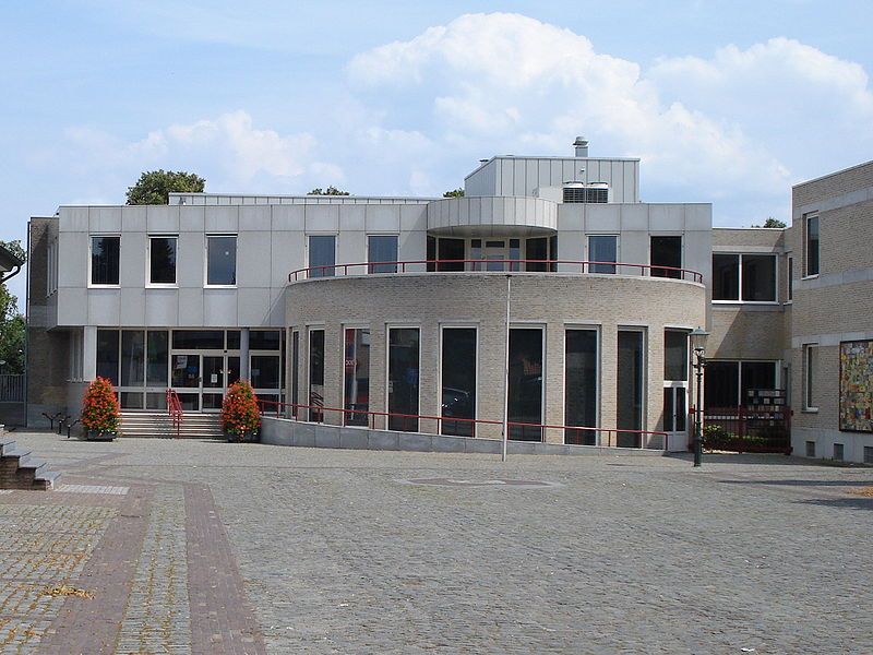 Gemeentehuis in Geffen
