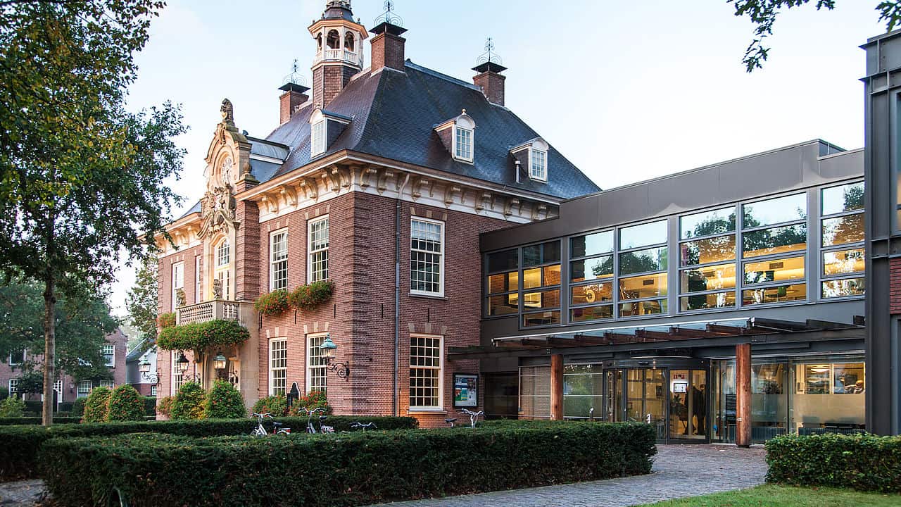 Het raadhuis in Heemstede