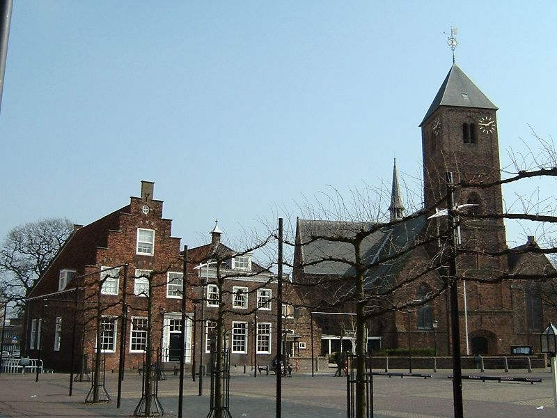 Kerk aan het Wilhelminaplein in Naaldwijk