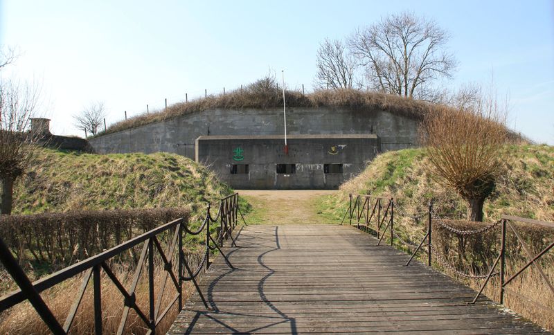 Het fort "Penserdijk" in Tinte