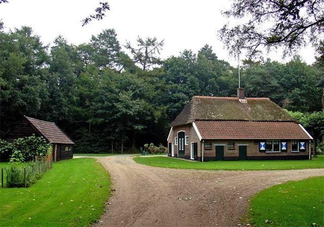 Boerderijtje in het Stegerveld