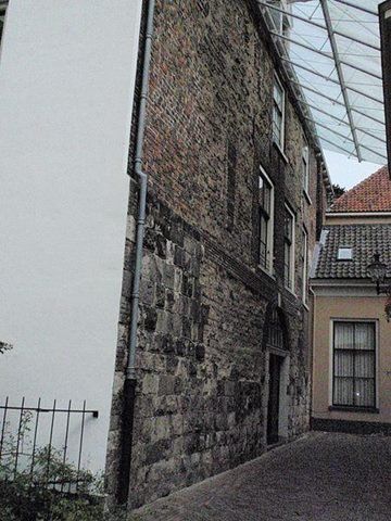 Oudste stenen huis - Proosdij in Deventer