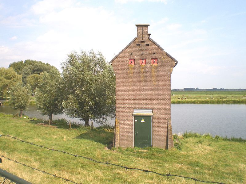 Trafohuisje in Eemdijk -  Foto: Swarte Kees