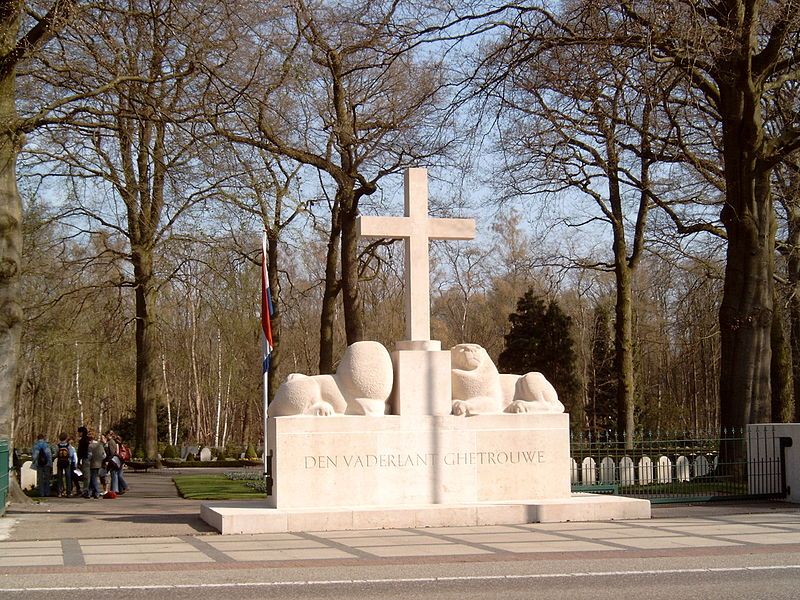 Oorlogsmonument De Grebbeberg in Rhenen