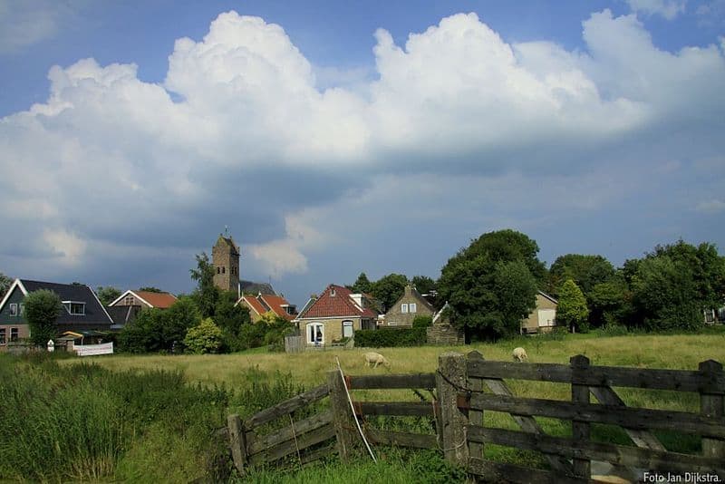 Dearsum / Deersum: Hoe landelijk kan een plaatsje gelegen zijn