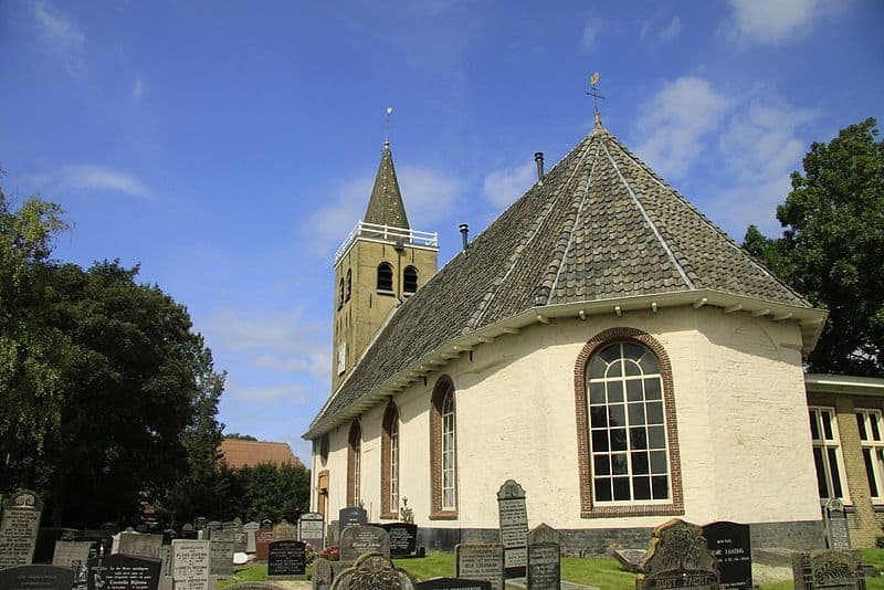 De kerk in Midlum