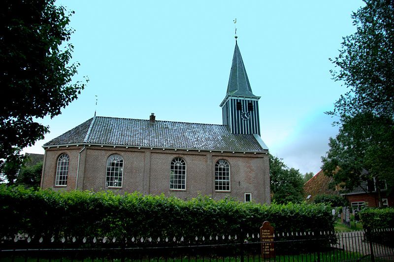 Het kerkje in Poppenwier
