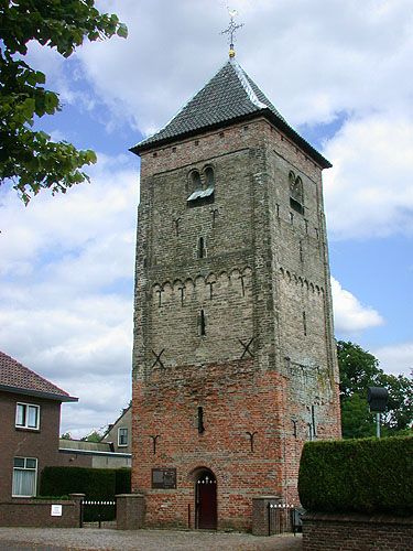 Oude toren in Ewijk