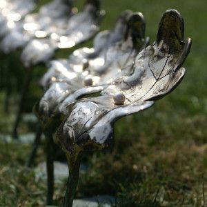 Bronssculptuur van  Monique Sapens