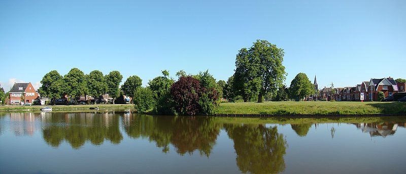 Zicht op Delfzijl vanaf de Stadsgracht.