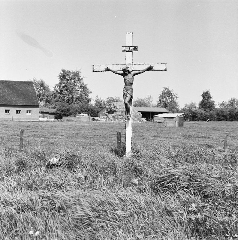 Wegkruis in Berkelaar