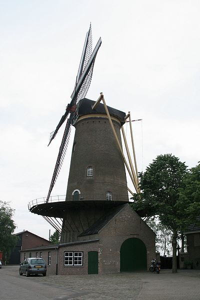 De Koningin Wilhelmina molen in Dongen