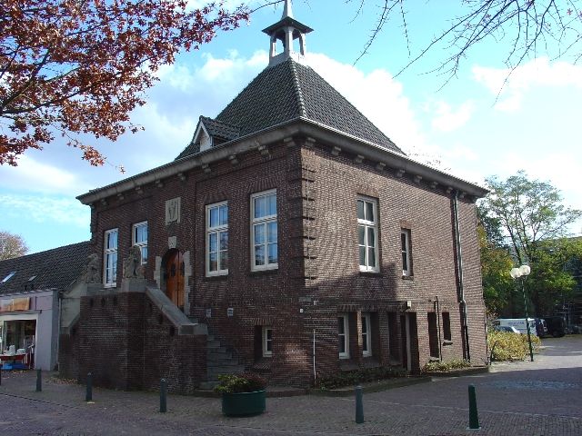 Het oude raadhuis in Heesch