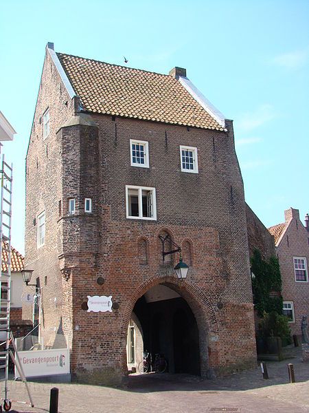 De poort in de vestingstad Woudrichem