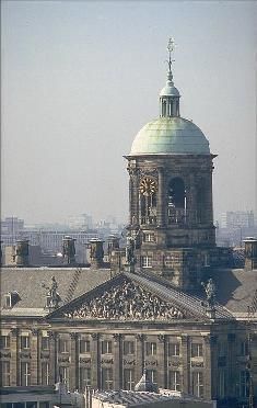 Koepel op Paleis op de Dam