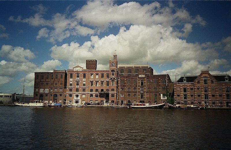 Pakhuizen langs de Zaan