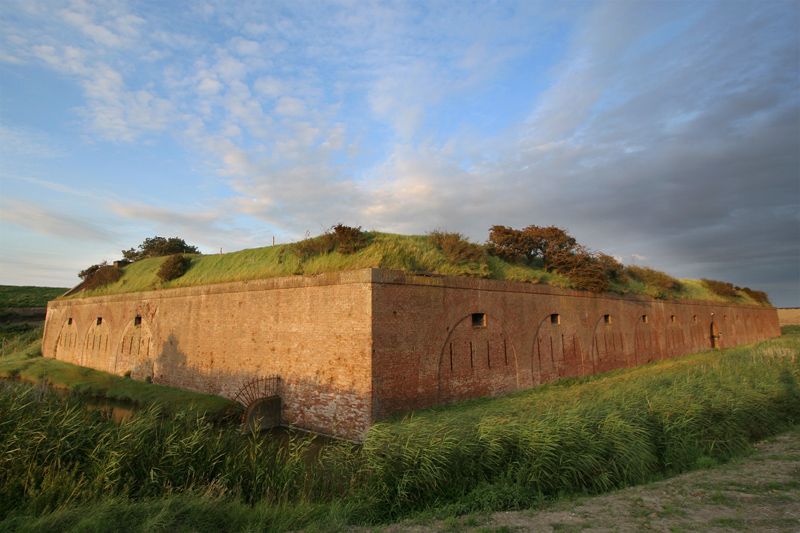 Fort Ellewoutsdijk.  - foto:   http://www.nielsdeschipper.nl/index.php?p=subcat&categorie=14