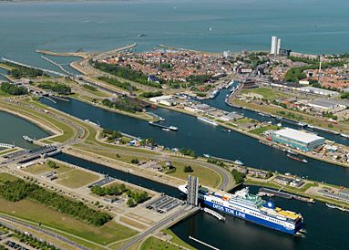 Havenactiviteiten in Terneuzen