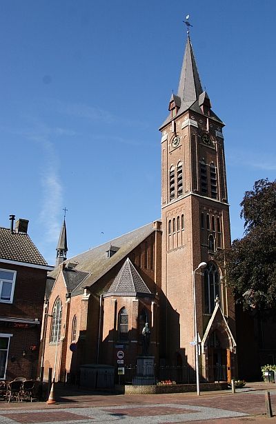 Kerk in Nieuw-Namen met een prachtig orgel