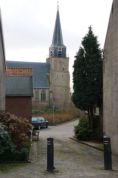 De scheve kerktoren in Heinenoord