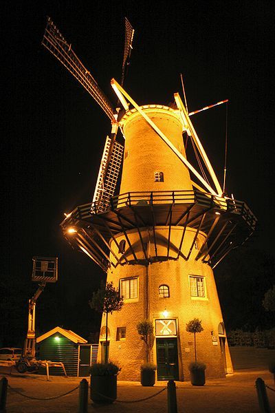 Molen De Hoop in Hellevoetsluis