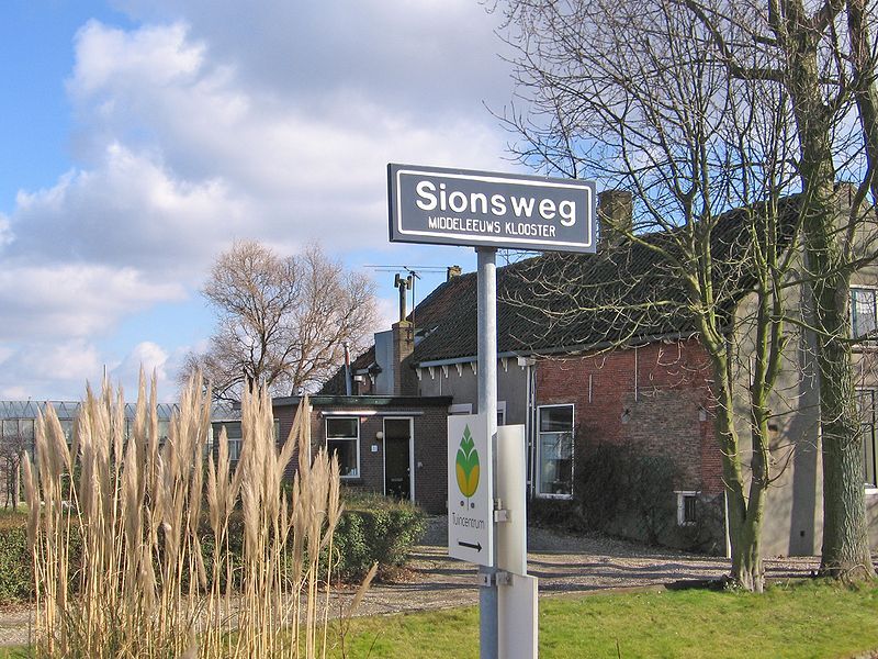 Naambord "Sionsweg"in Sion