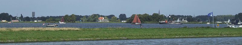 De Kagerplassen met zicht op Sassenheim